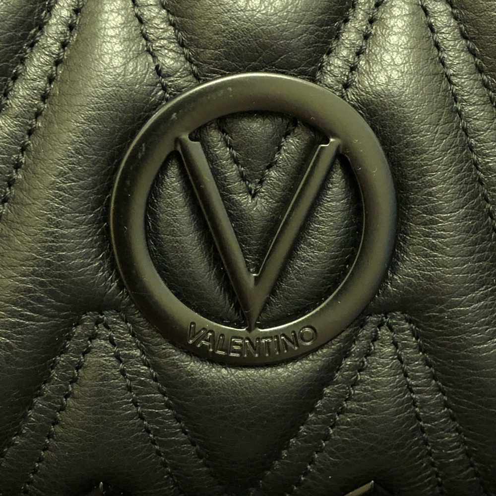 ❣️VALENTINO AUTH by Mario Valentino Luisa Satchel. - Picture 5 of 17